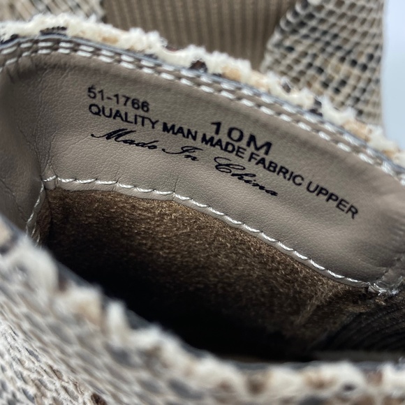 Bella Vita Womens Size 10 M Connery Boots Natural Snake Stretch Fabric Side Zip - Picture 7 of 12